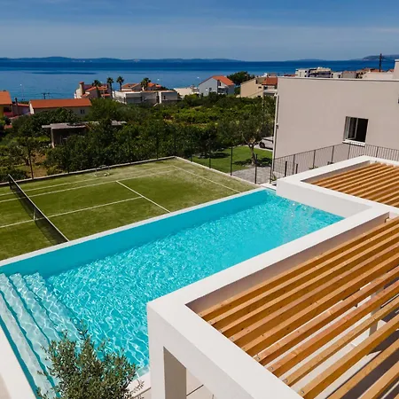 Court & Sea Private Tennis Court & Pool ספליט