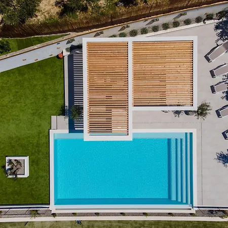 Court & Sea Private Tennis Court & Pool